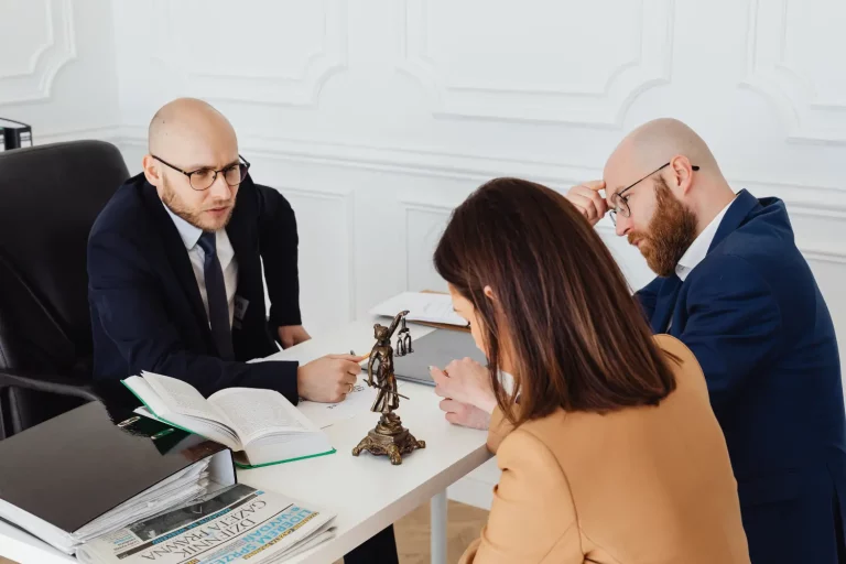 What to Expect During a Legal Consultation